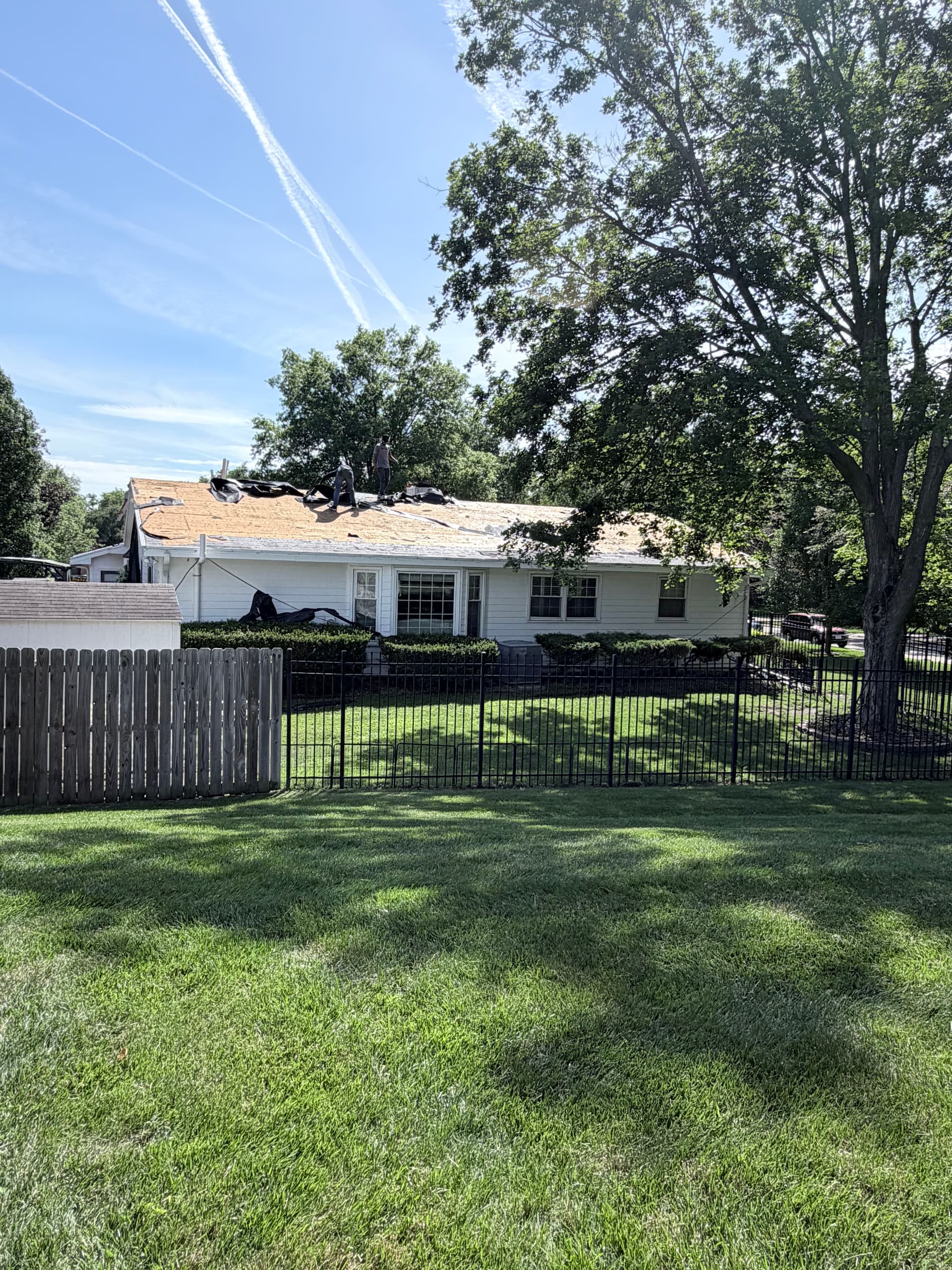 Gallery photos for Full Roof Tear-Off and Replacement on This Ranch Home: Image #6