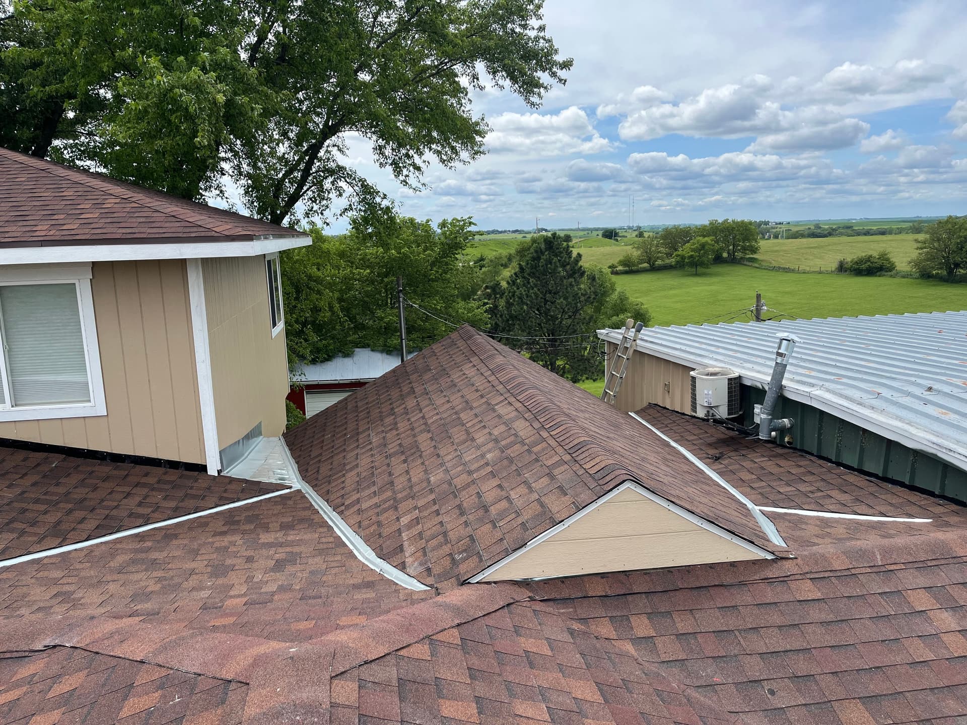 Gallery photos for Home Addition Roofing That Ties Into the Existing Structure: Image #1